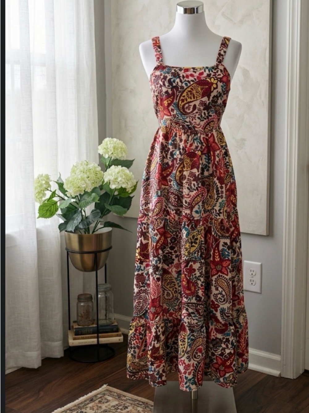Sleeveless Paisley Print Maxi Dress in Red Multicolor